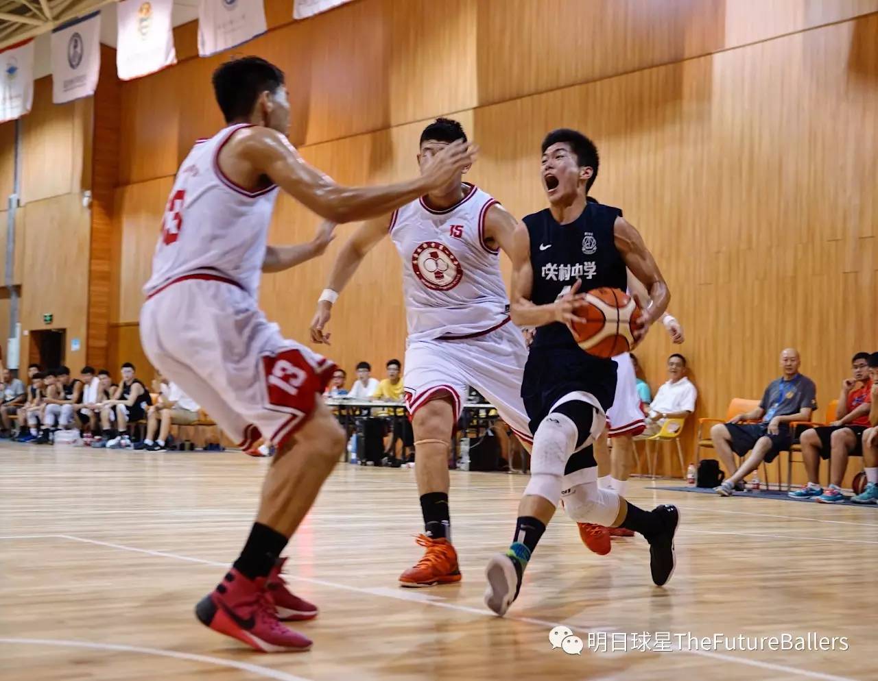 关于福建队组织配合默契,狂胜对手,赢得全场掌控的信息 关于福建队组织配合默契,狂胜对手,赢得全场掌控的信息