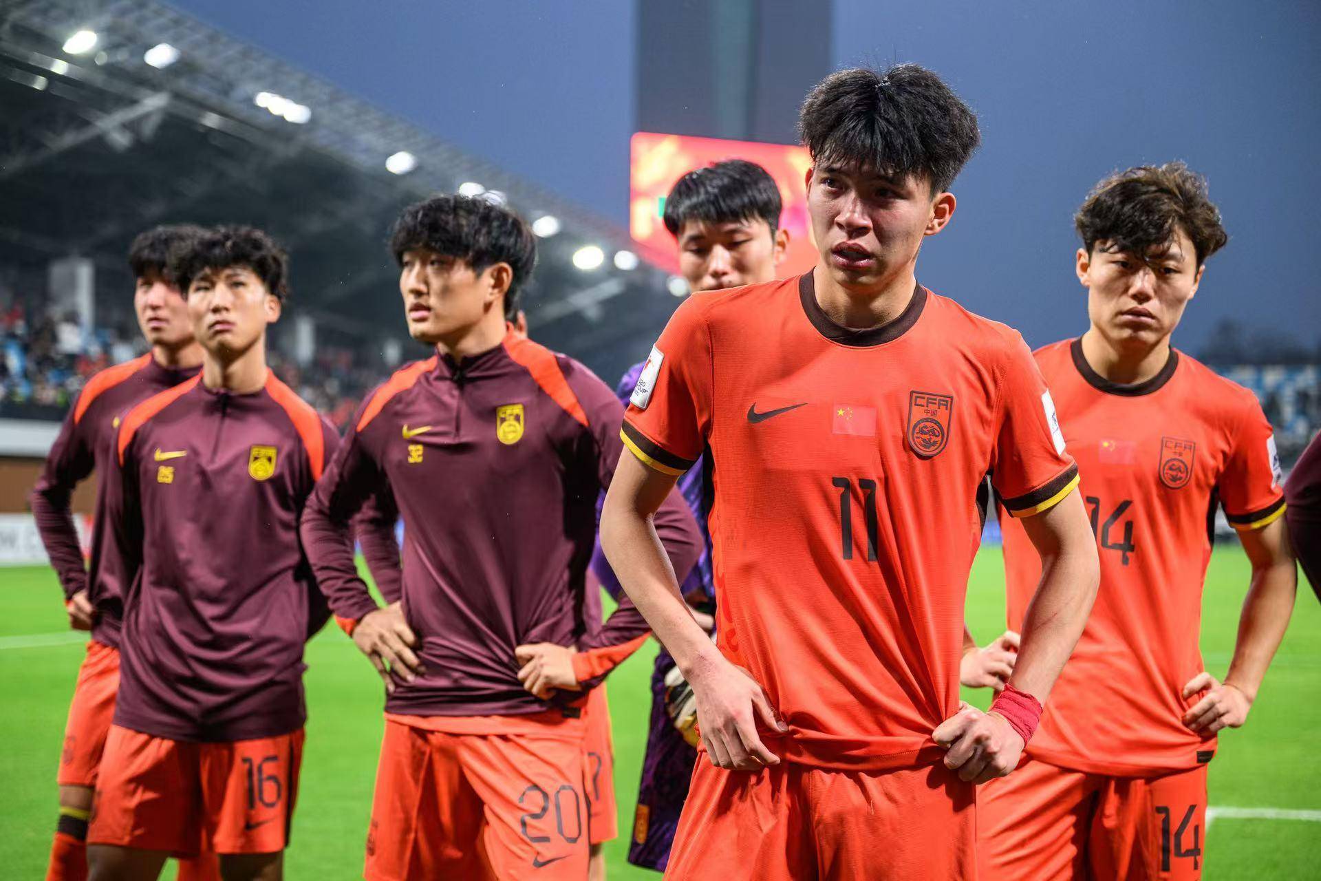 包含足坛顶级盛事，亚洲球队决心夺冠，誓取胜利的词条