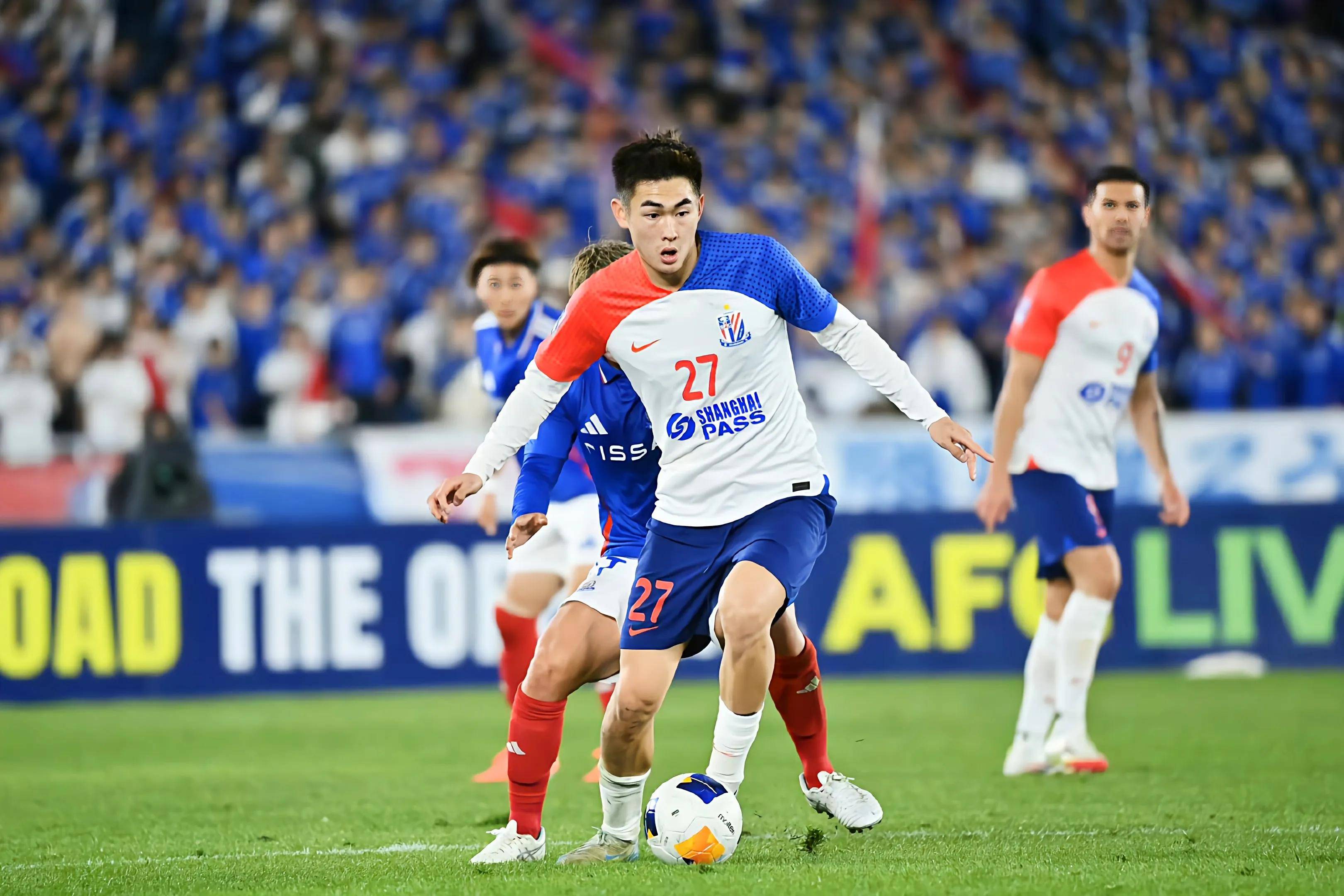 AYXapp下载-上海申花主场大胜，锋线进攻力表现出色