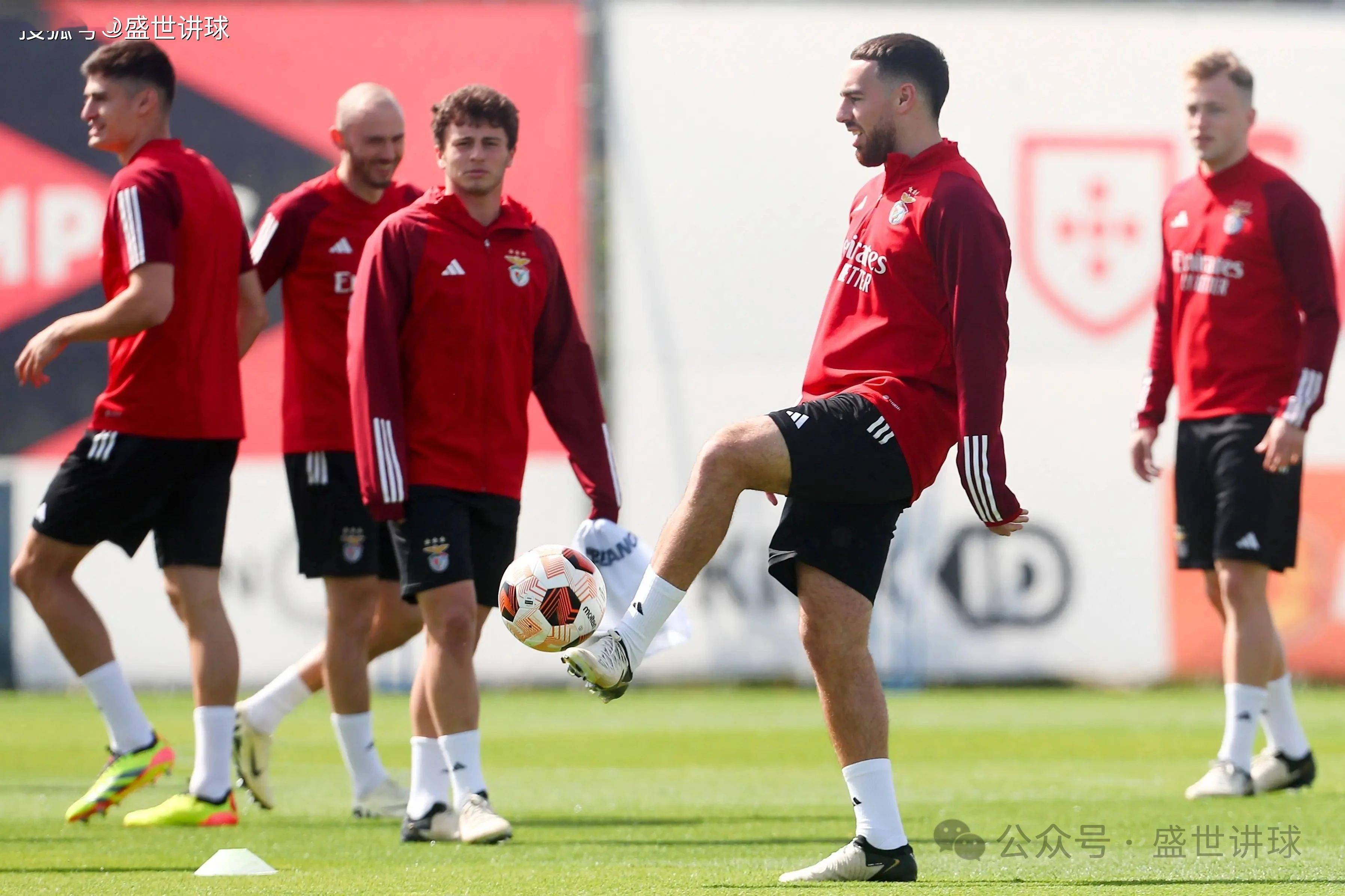 摩纳哥队再次陷入艰难境地，连续多场比赛不敌对手的简单介绍