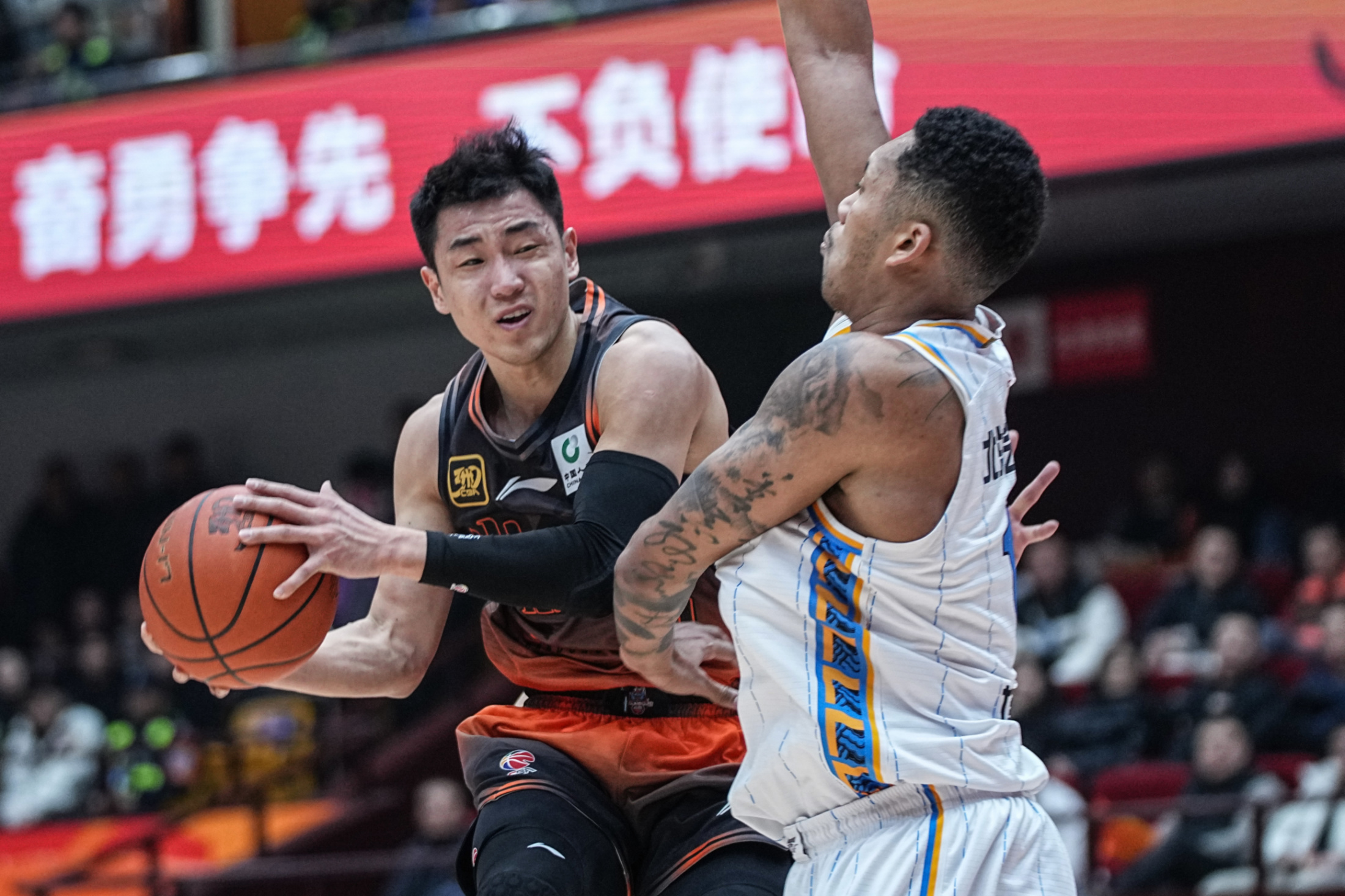 包含鲁能后卫关键失误,导致球队遭遇惨败的词条 包含鲁能后卫关键失误,导致球队遭遇惨败的词条