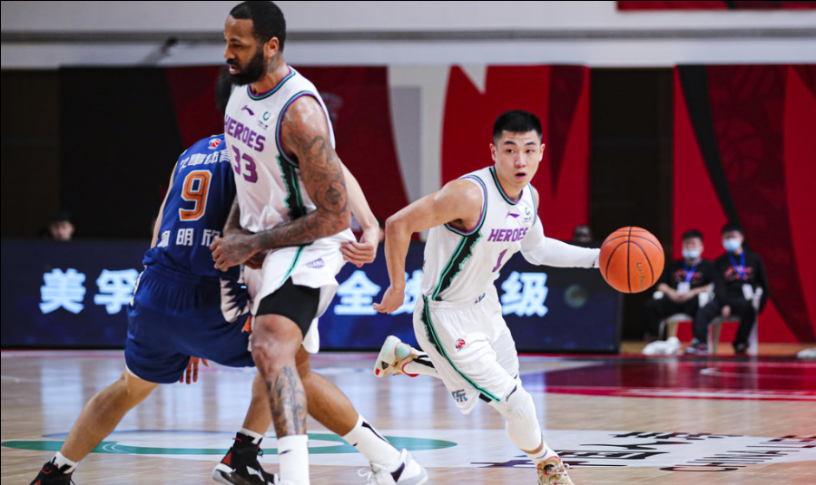 包含山东西王再战广东宏远，临近擘规奏效的词条