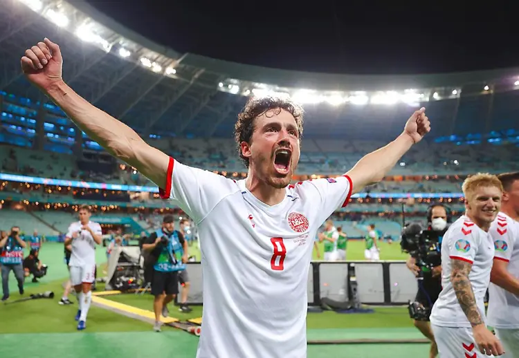 爱游戏在线-包含丹麦队神勇逆袭，成功晋级下一轮的词条