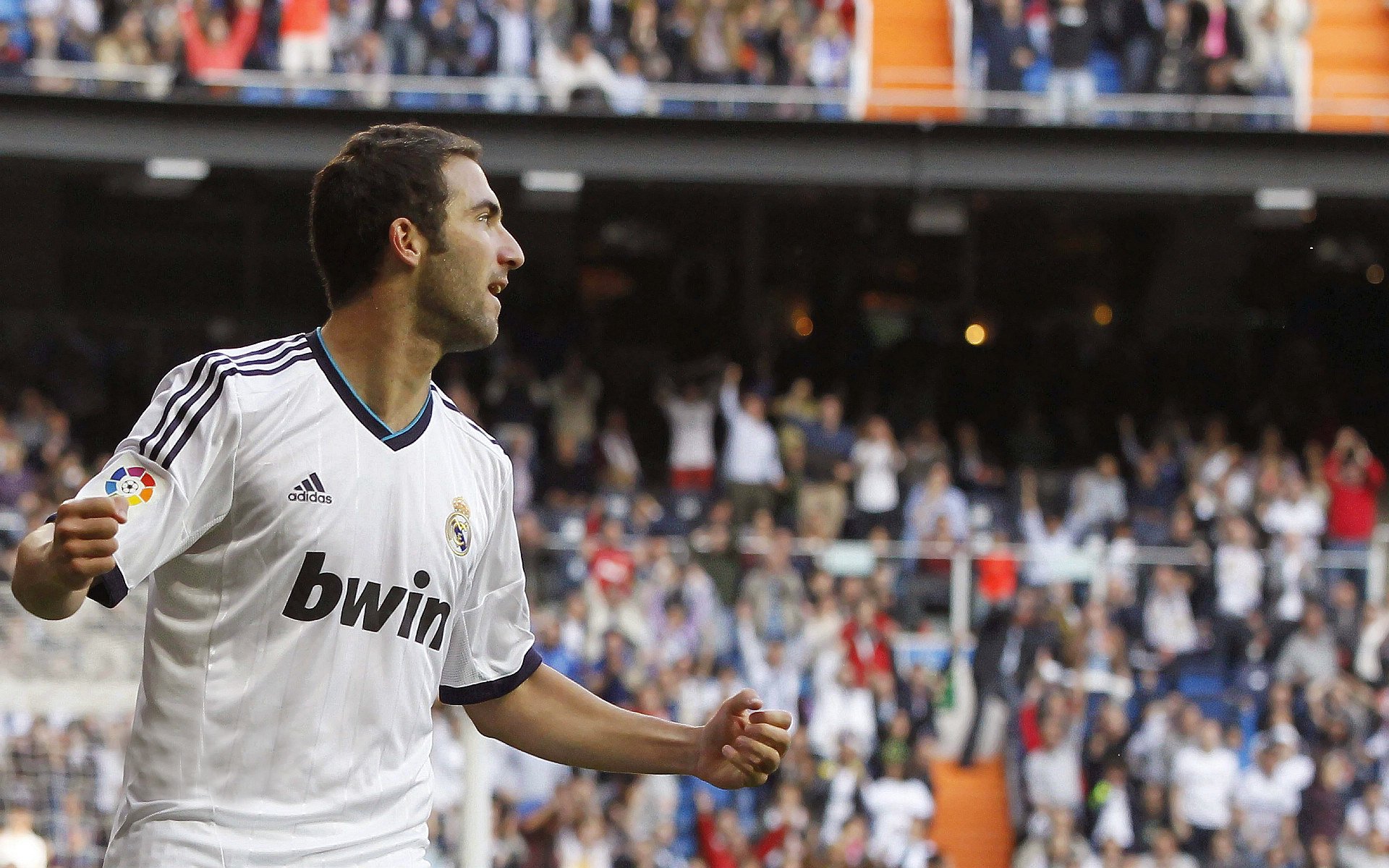 德甲争冠战之夜，文班亚马发挥堪称完美